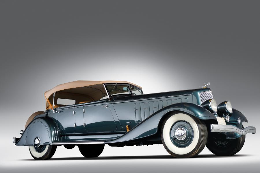 Chrysler Custom Imperial Dual Cowl Phaeton by LeBaron 1933 года  (фото 1 из 30)